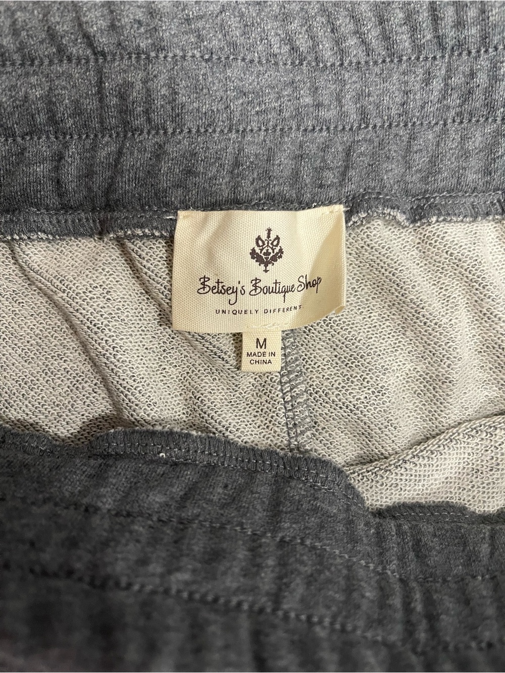 Betsey’s Boutique Gray Casual Skirt - Picture 7 of 8